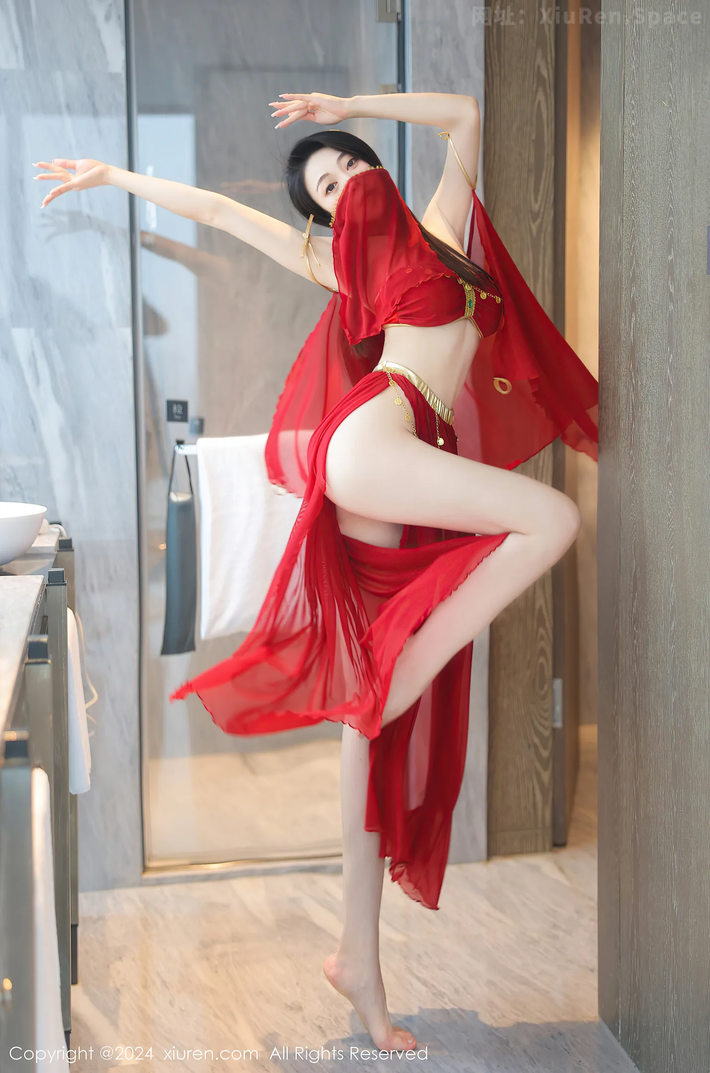 图片[5]-[XiuRen秀人网]VOL.8420 模特清妙异域舞娘装扮性感红色舞裙秀曼妙身姿修长美腿迷人写真93P-秀人网官方网站